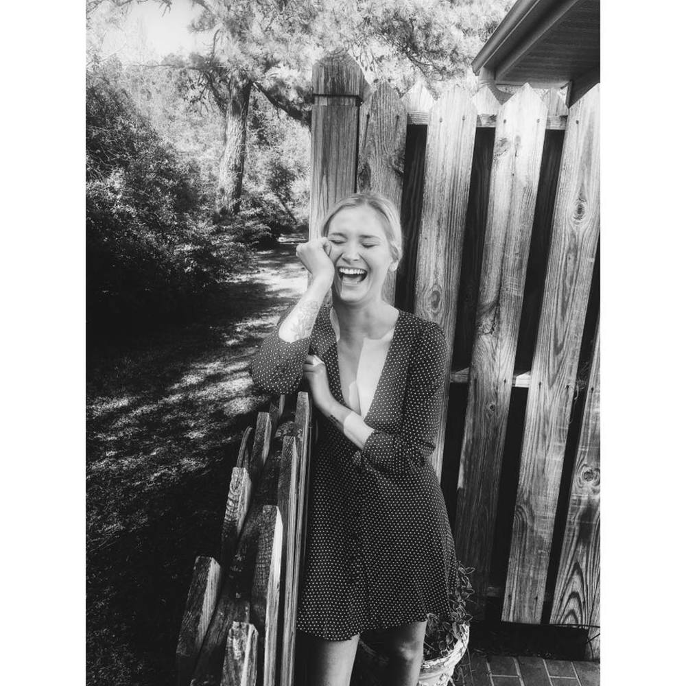 Meet your Posher, Danielle